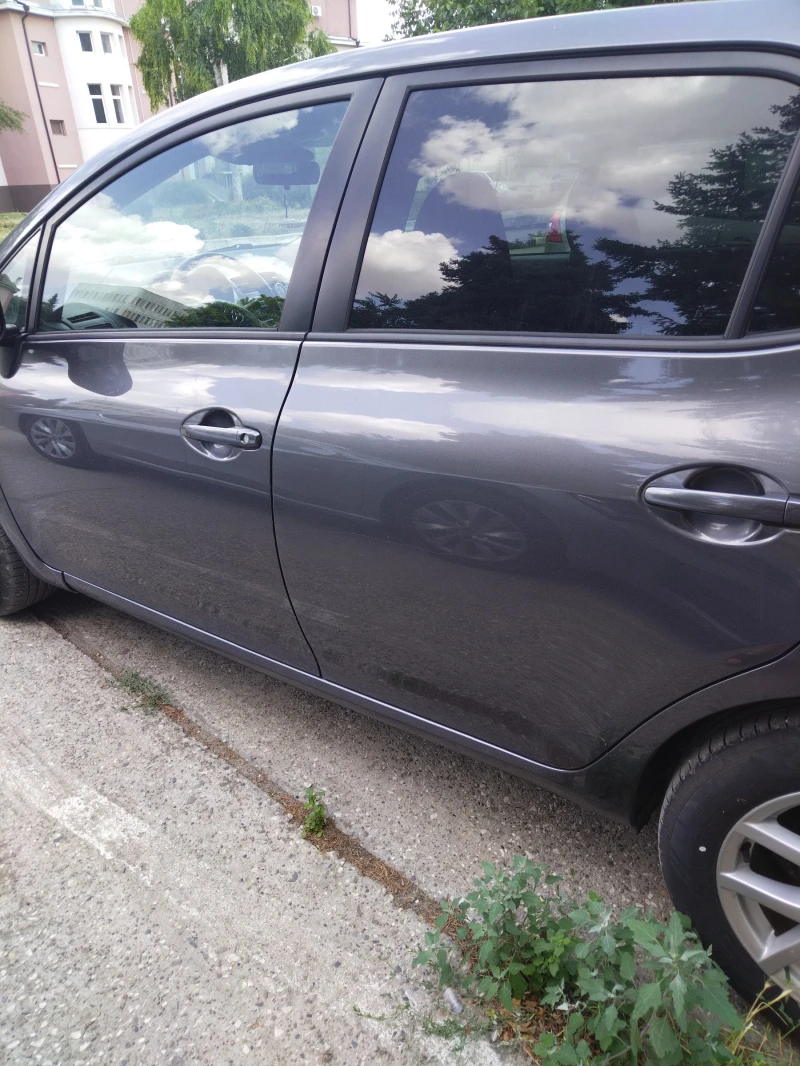 Toyota Auris, снимка 14 - Автомобили и джипове - 51803188