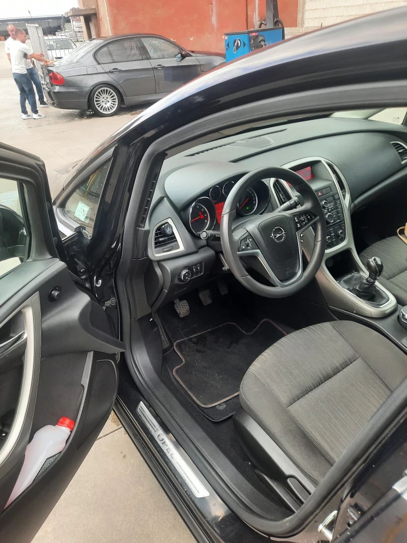 Opel Astra, снимка 5 - Автомобили и джипове - 48384271