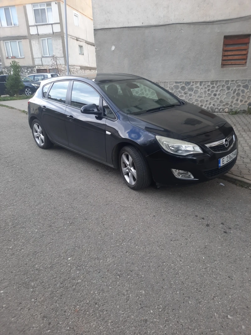 Opel Astra, снимка 1 - Автомобили и джипове - 48384271