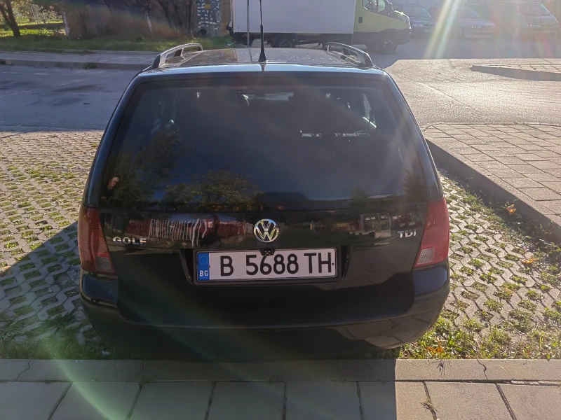 VW Golf 1.9TDI, снимка 5 - Автомобили и джипове - 47652920