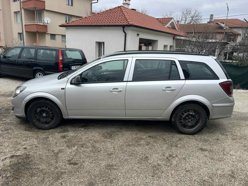 Opel Astra, снимка 4 - Автомобили и джипове - 48769199