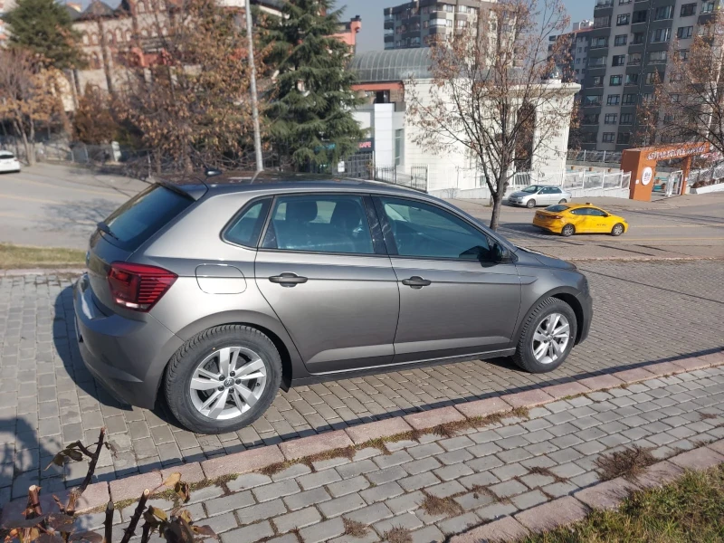 VW Polo 1.0 TS?, снимка 4 - Автомобили и джипове - 48880186