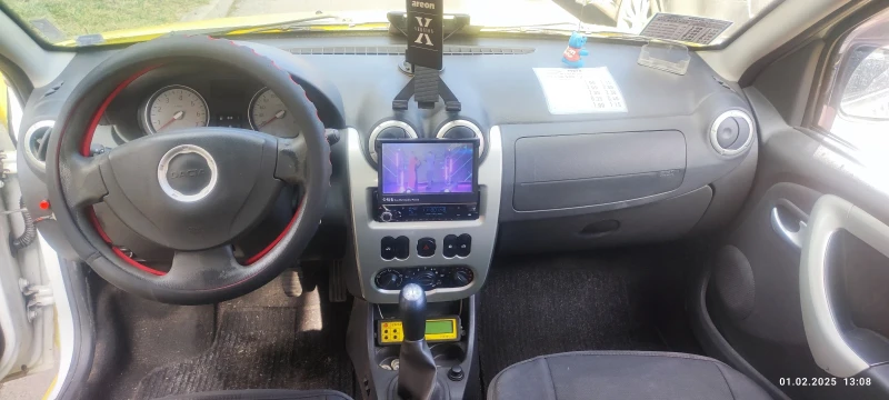 Dacia Sandero 1.2 Газ, снимка 5 - Автомобили и джипове - 48919303