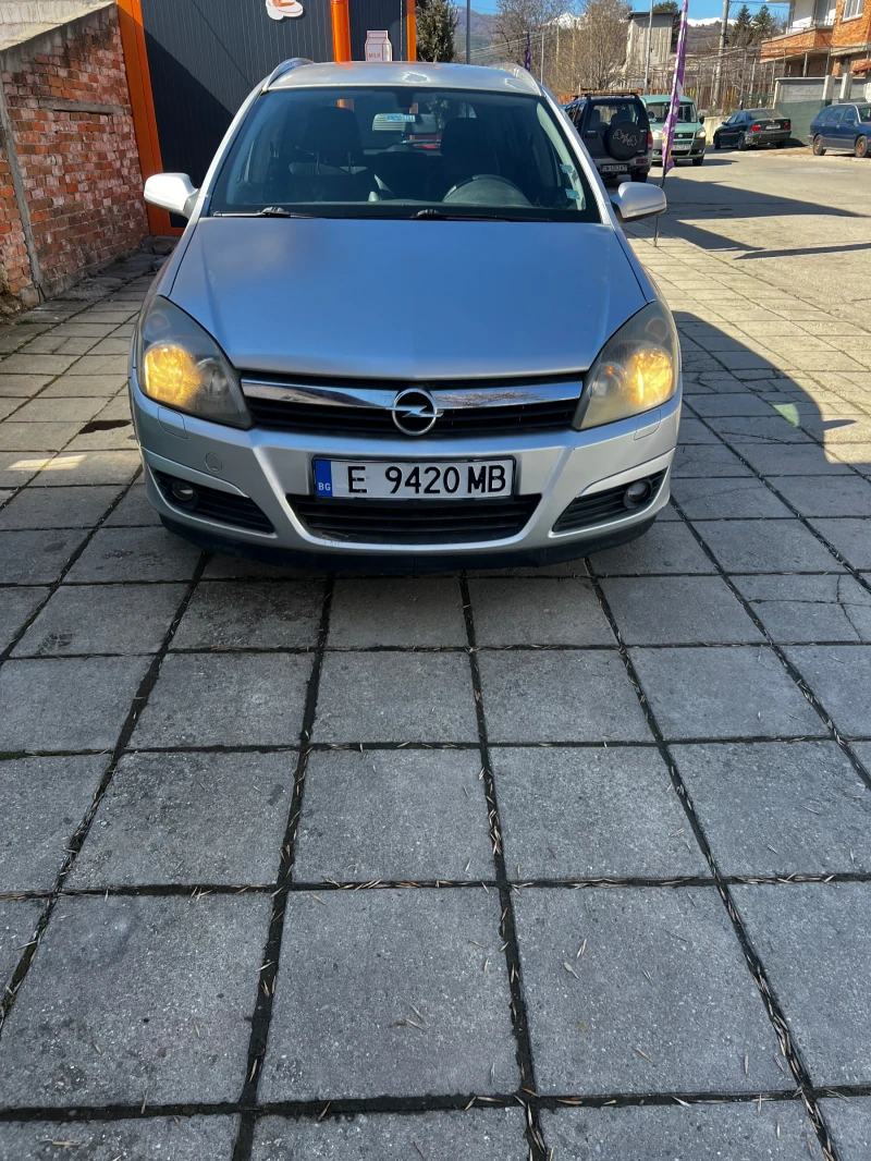 Opel Astra 1.7, снимка 2 - Автомобили и джипове - 49362960