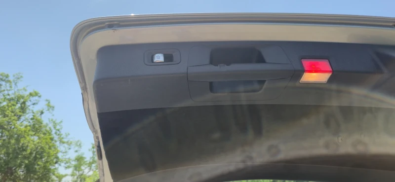 Mercedes-Benz E 300, снимка 14 - Автомобили и джипове - 53162625