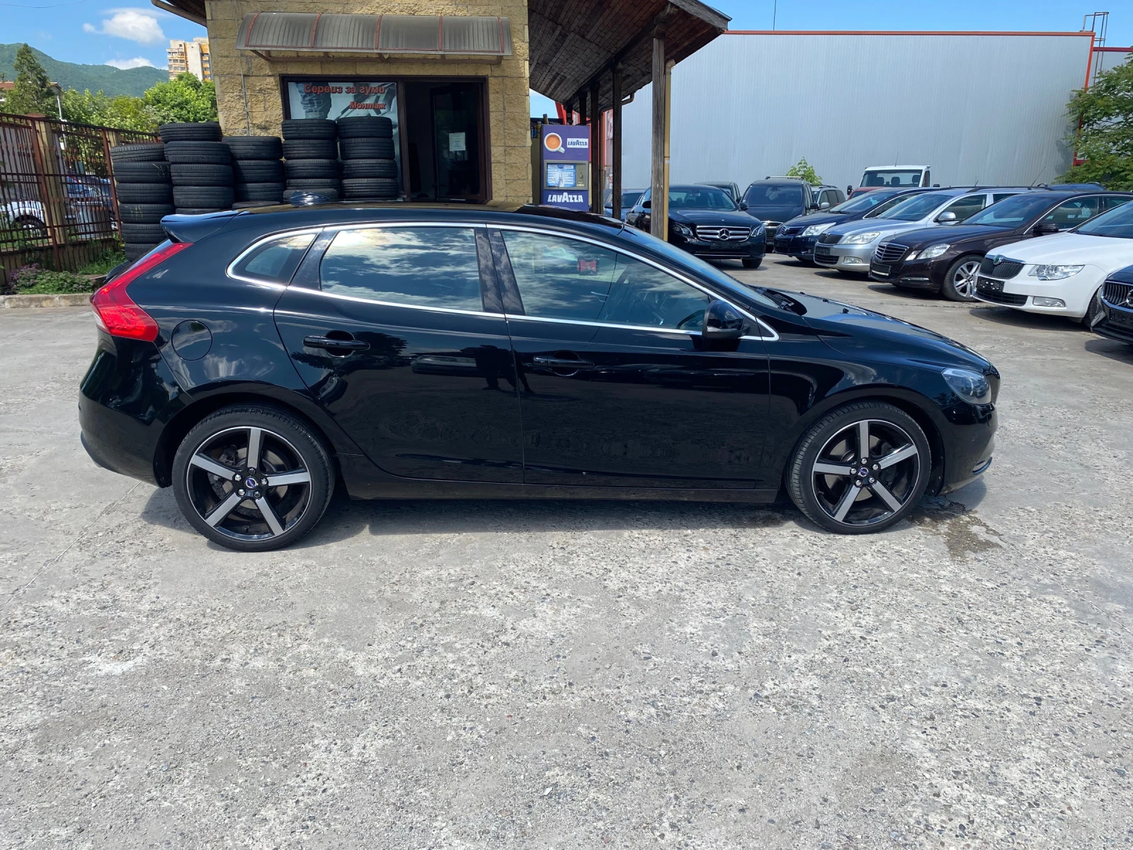 Volvo V40 2.0D4 190кс. Автомат - изображение 10