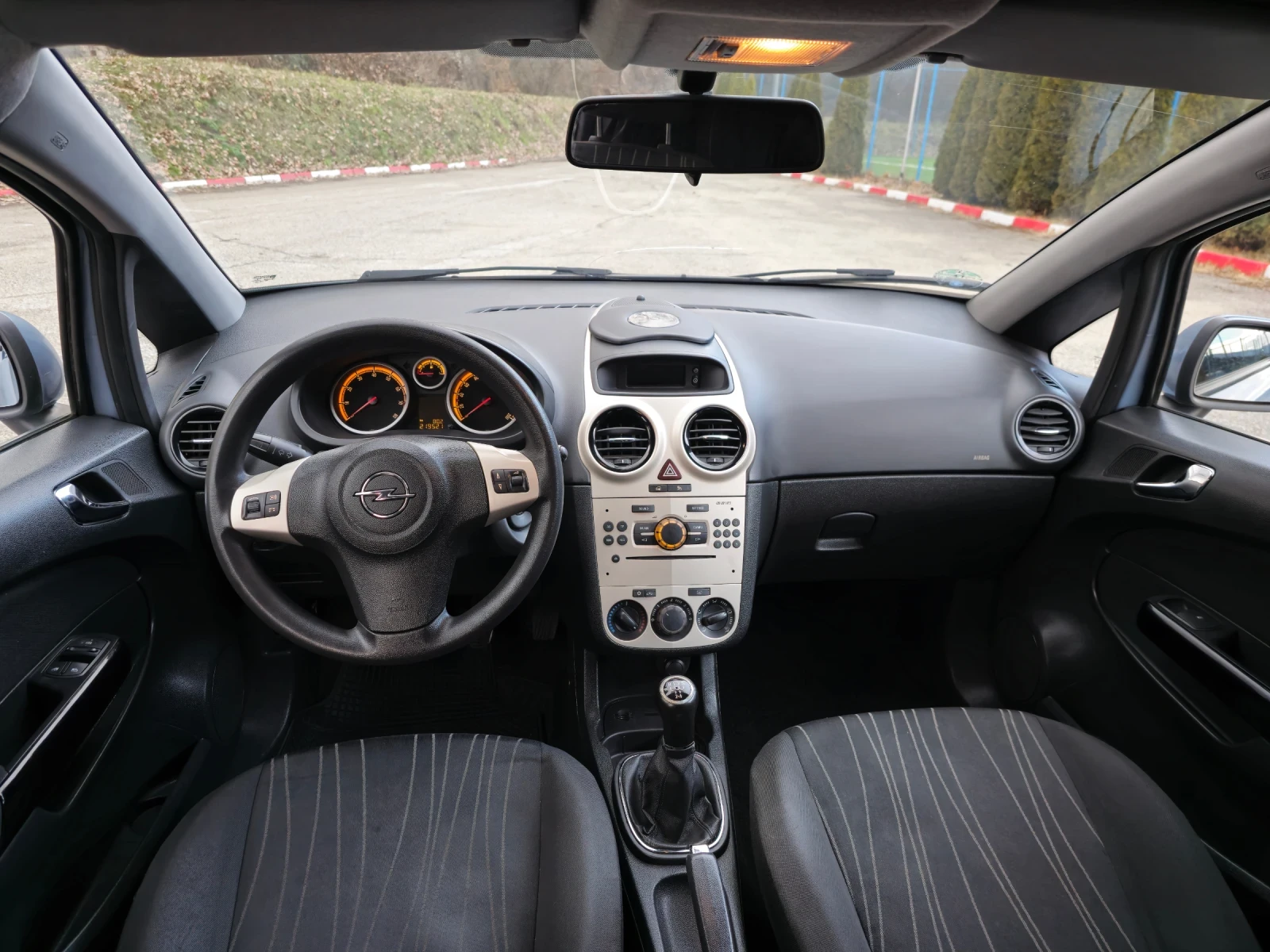 Opel Corsa  - изображение 6
