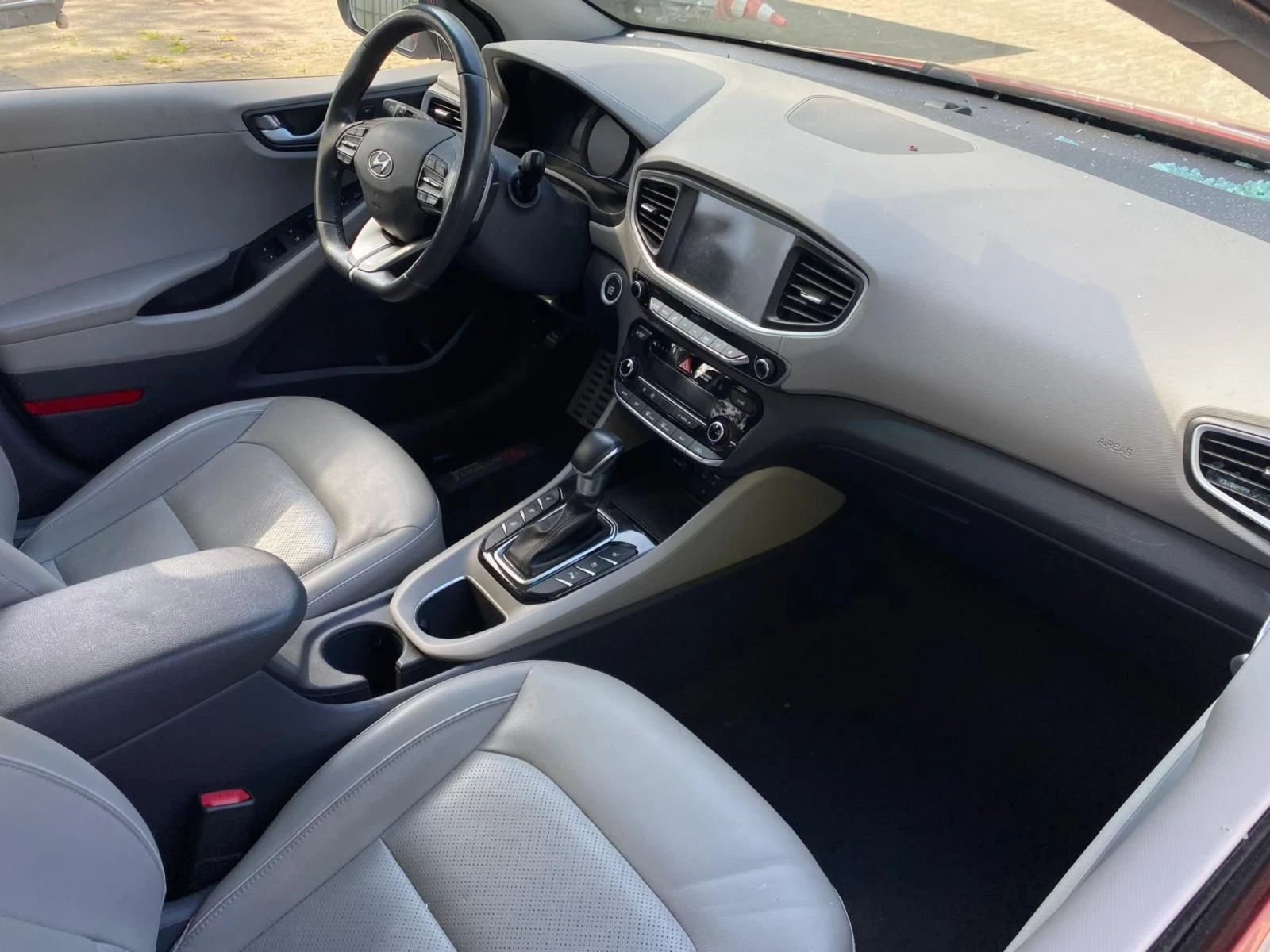 Hyundai Ioniq  - изображение 6