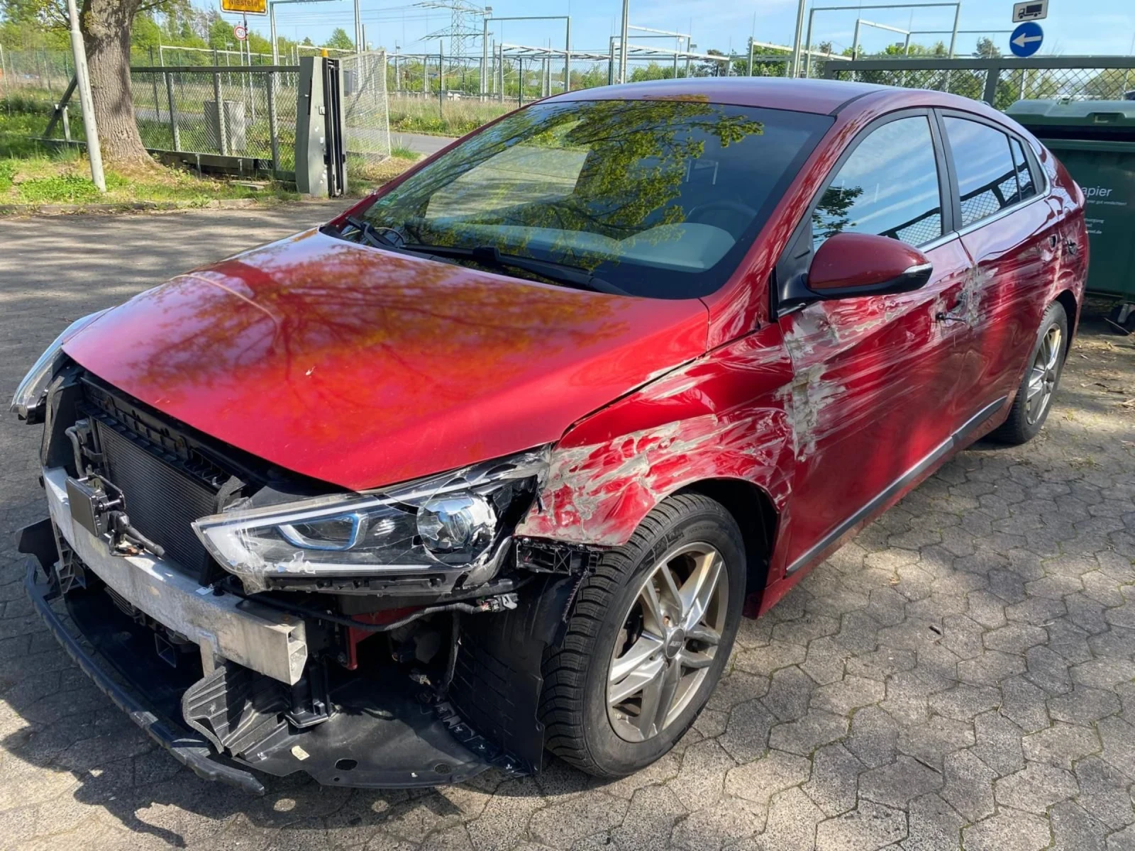 Hyundai Ioniq  - изображение 2