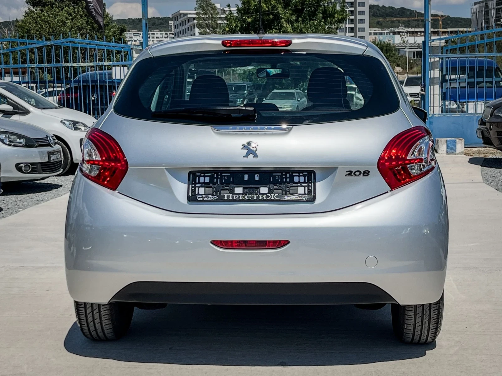 Peugeot 208 1.4 HDI - 68k.c. - изображение 5
