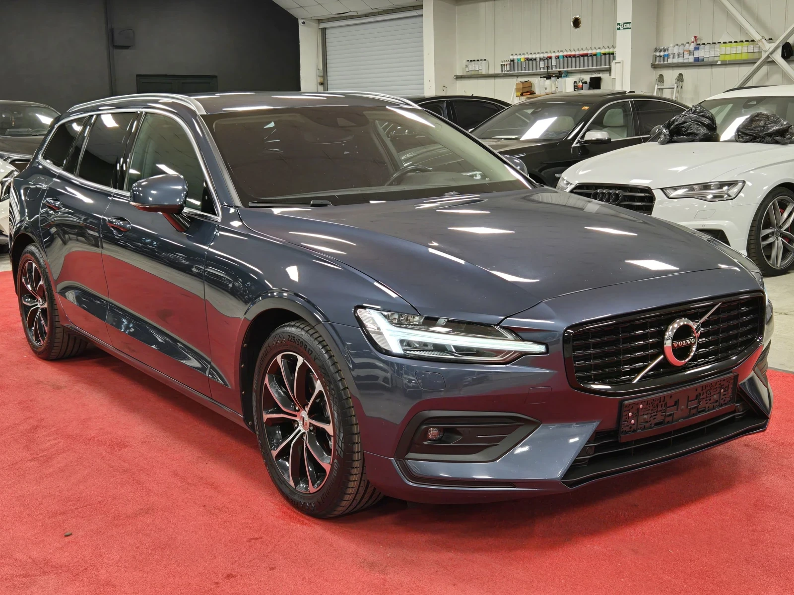 Volvo V60 Model 2021 | B4 2.0 diesel 197hp MHEV  | Mobile.bg   2