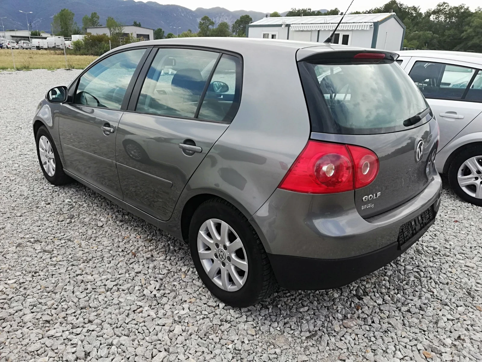 VW Golf 1.6i klima GAZ | Mobile.bg   4