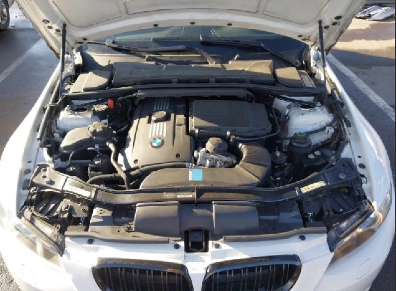 BMW 335 червен салон, harman/kardon,  - изображение 9