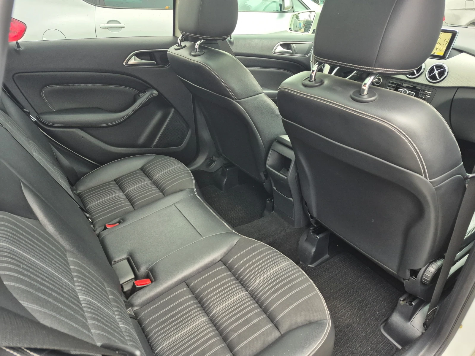 Mercedes-Benz B 200     | Mobile.bg   17