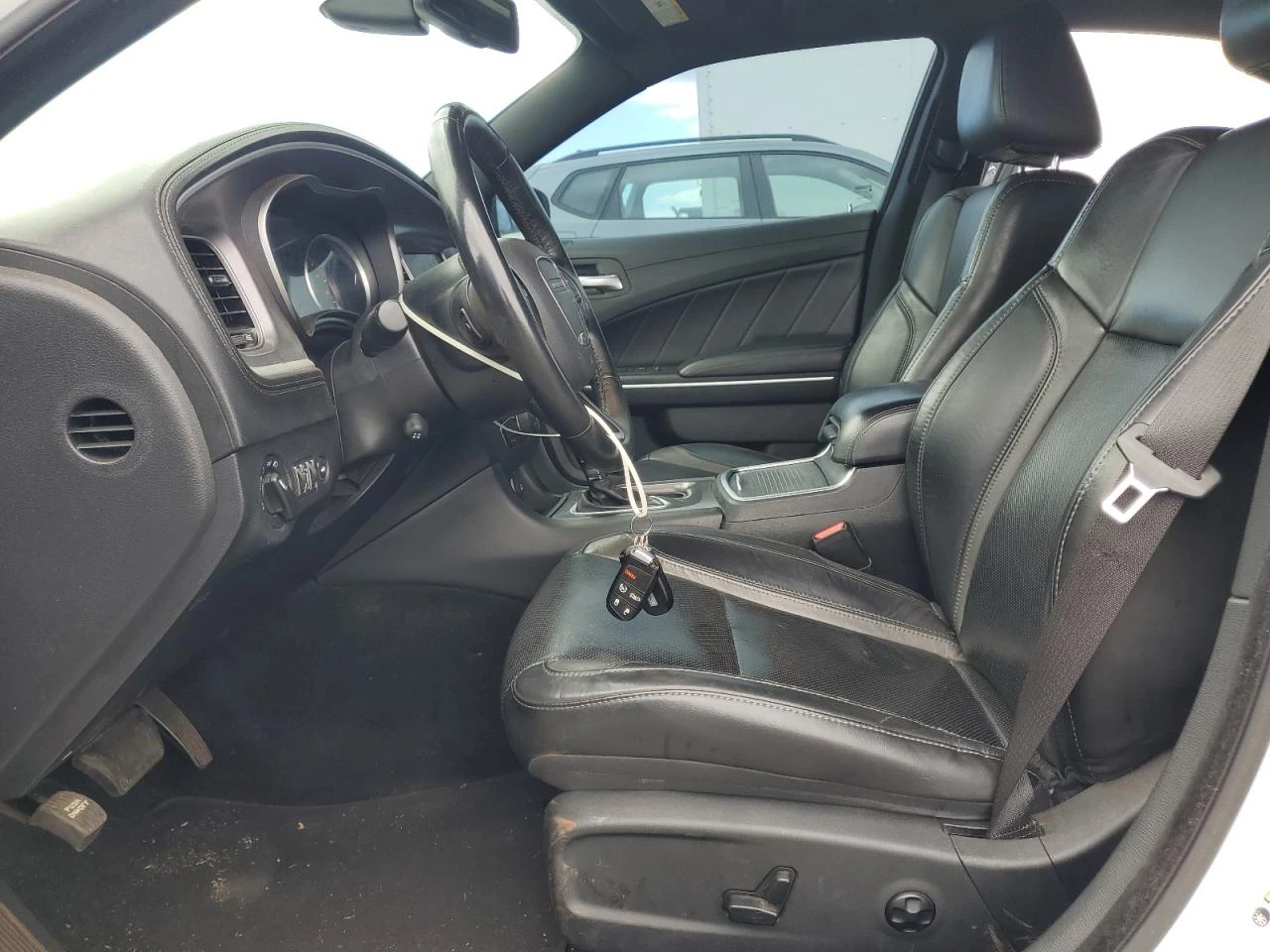 Dodge Charger SXT*  - изображение 8