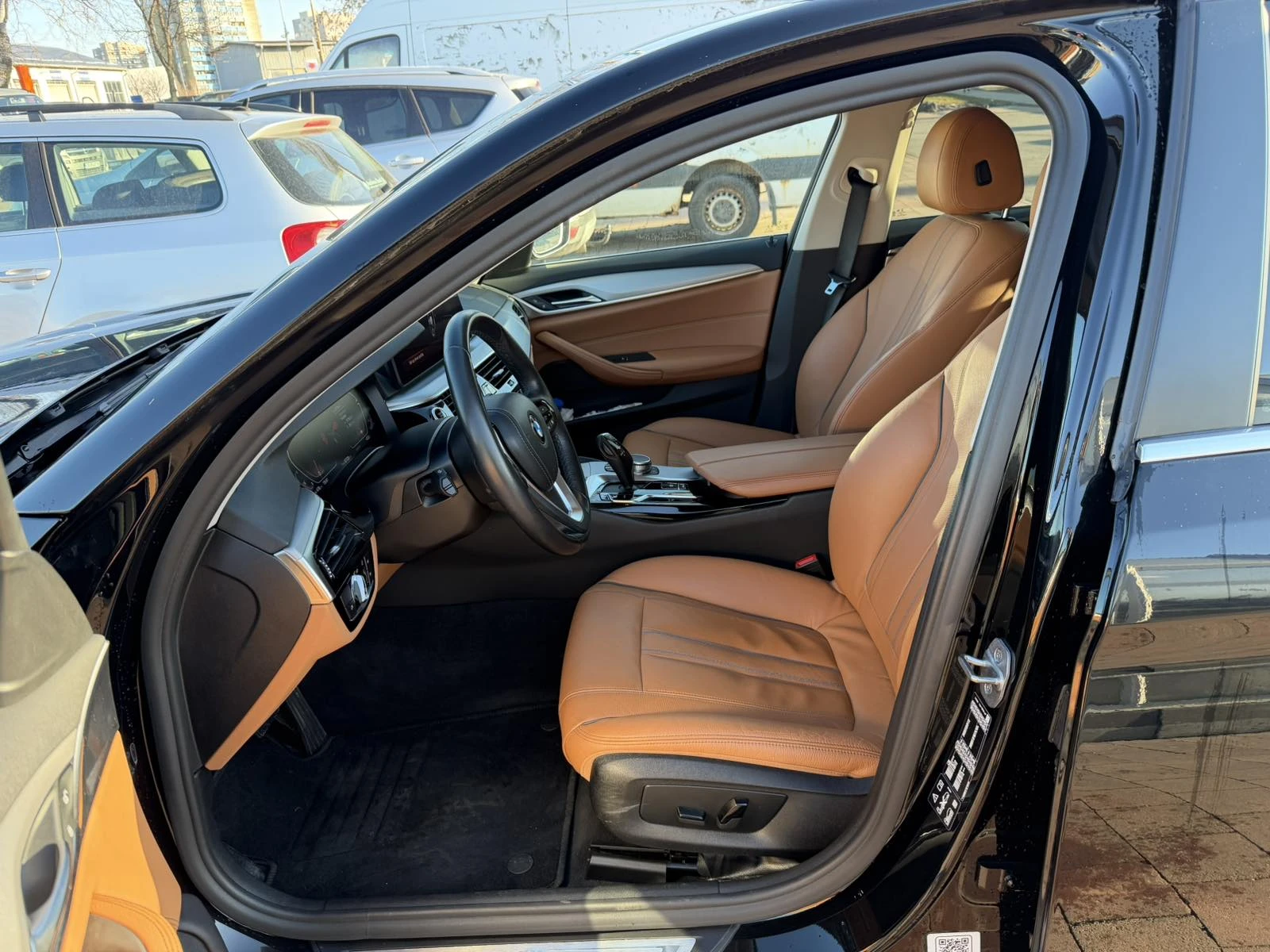 BMW 520 xDrive 190 к.с. 8АТ - изображение 6