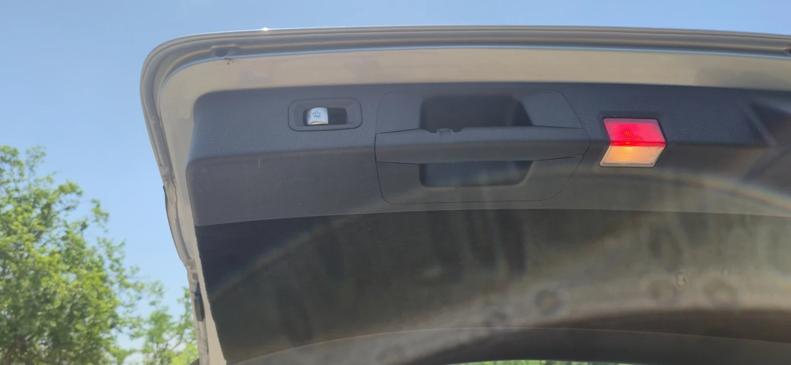 Mercedes-Benz E 300 | Mobile.bg � ����������� 14