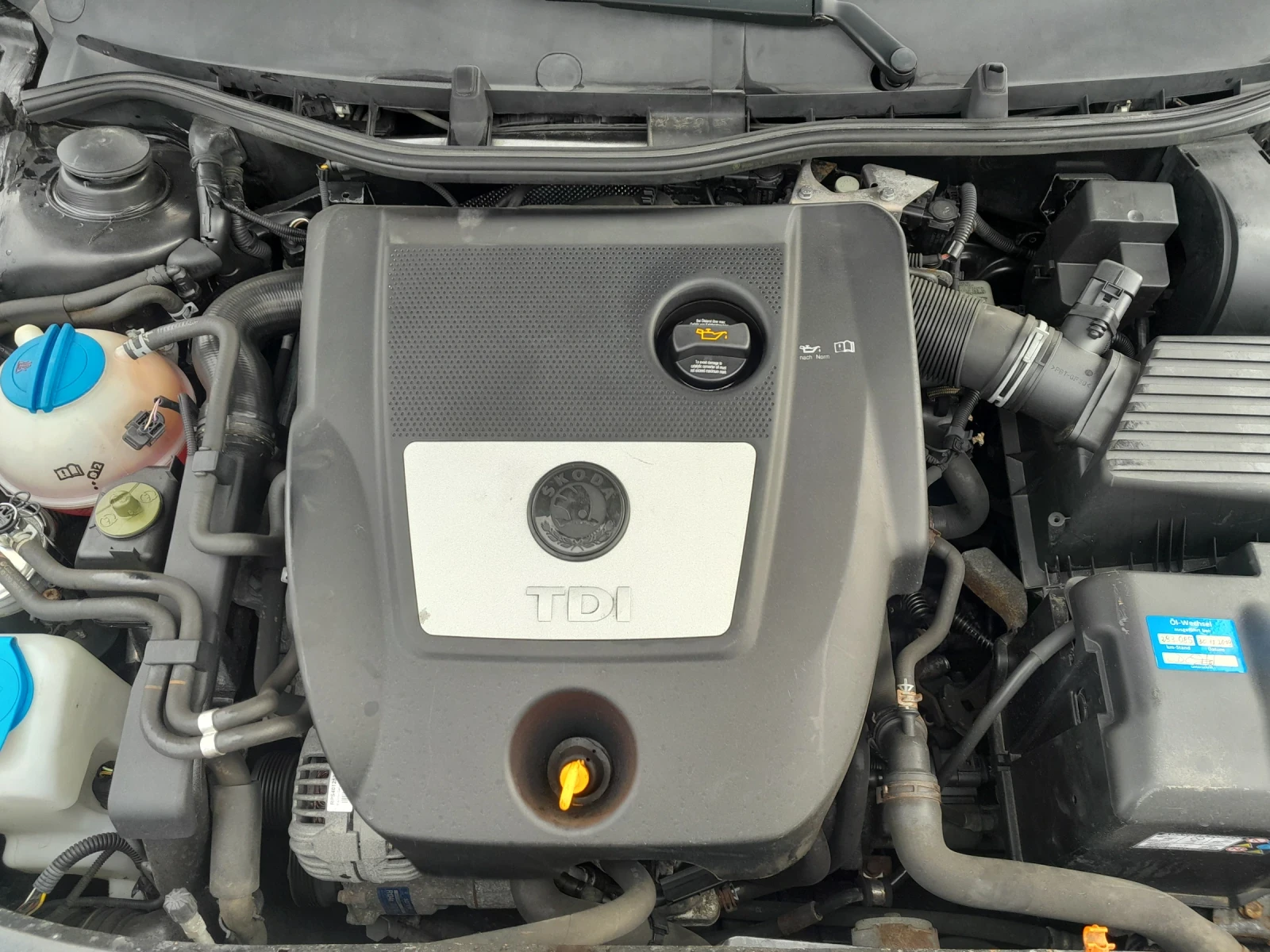 Skoda Octavia 1.9 TDI 101 PS, снимка 15 - Автомобили и джипове - 54046040