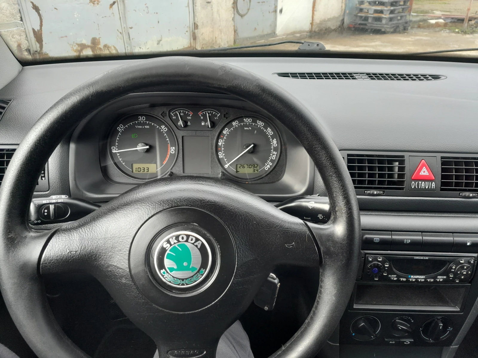 Skoda Octavia 1.9 TDI 101 PS, снимка 10 - Автомобили и джипове - 54046040