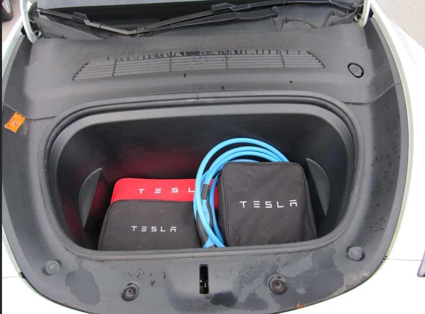 Tesla Model Y Performance 78 kWh - Dual Motor - El, снимка 11 - Автомобили и джипове - 54123487