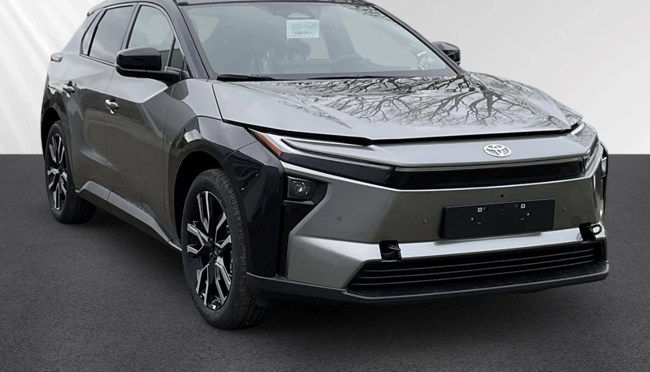 Toyota bZ4X 252 kW 4x4 Lounge 4000 km | Mobile.bg � ����������� 1