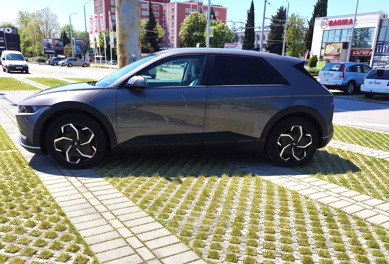 Hyundai Ioniq 5 CONNECT+ 77, 4KWh BOSE HEAD-UP КОЖА SOH100%, снимка 4 - Автомобили и джипове - 54439790