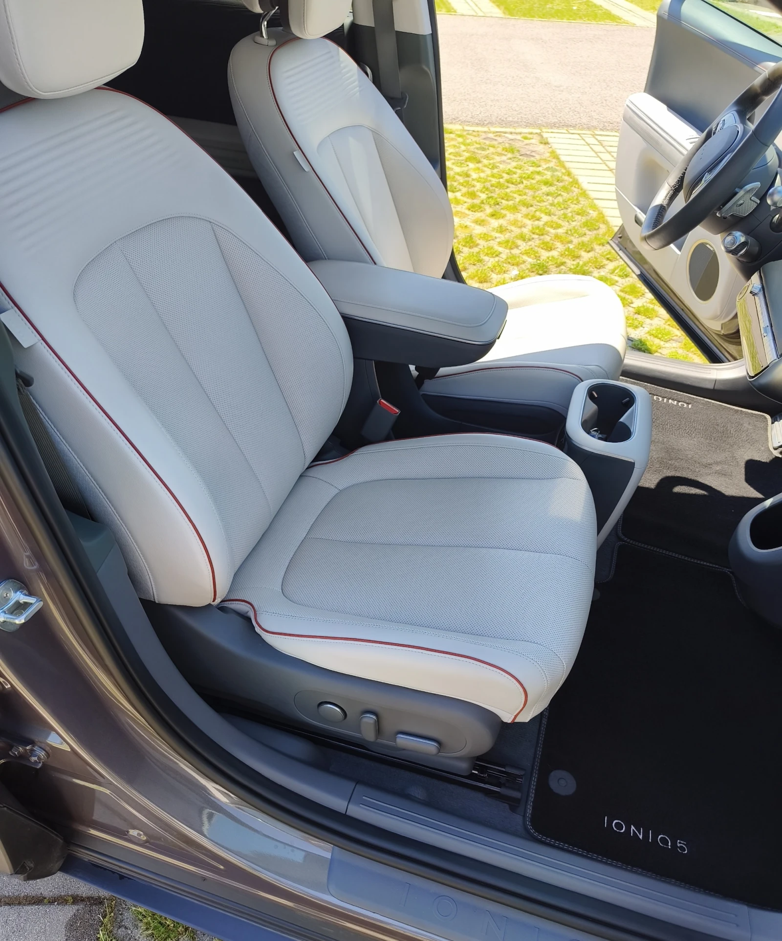 Hyundai Ioniq 5 CONNECT+ 77, 4KWh BOSE HEAD-UP КОЖА SOH100%, снимка 12 - Автомобили и джипове - 54439790