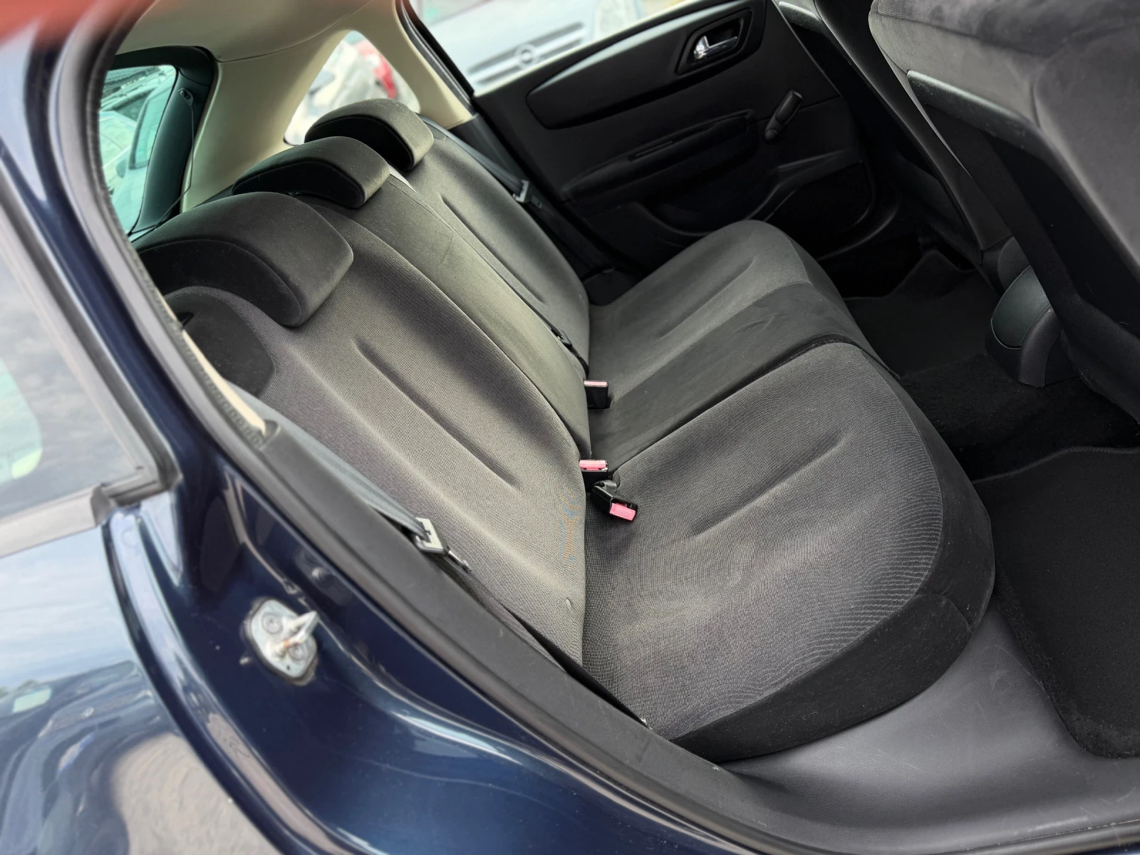 Citroen C4 1.6i 120кс КЛИМАТРОНИК НАВИ , снимка 13 - Автомобили и джипове - 54625738