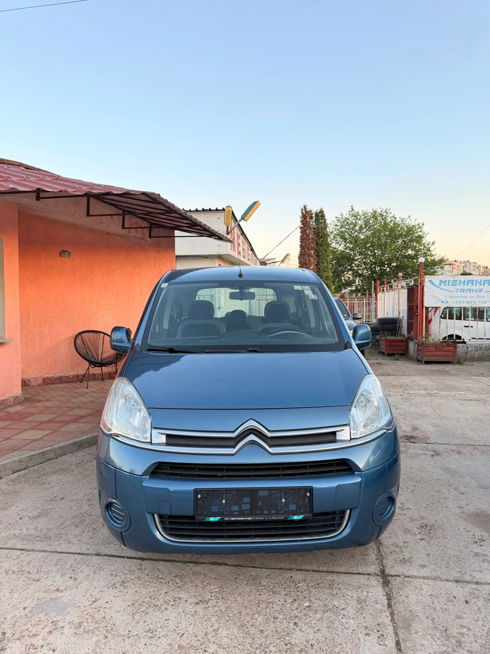Citroen Berlingo 1.6hdi, снимка 2 - Автомобили и джипове - 54683404