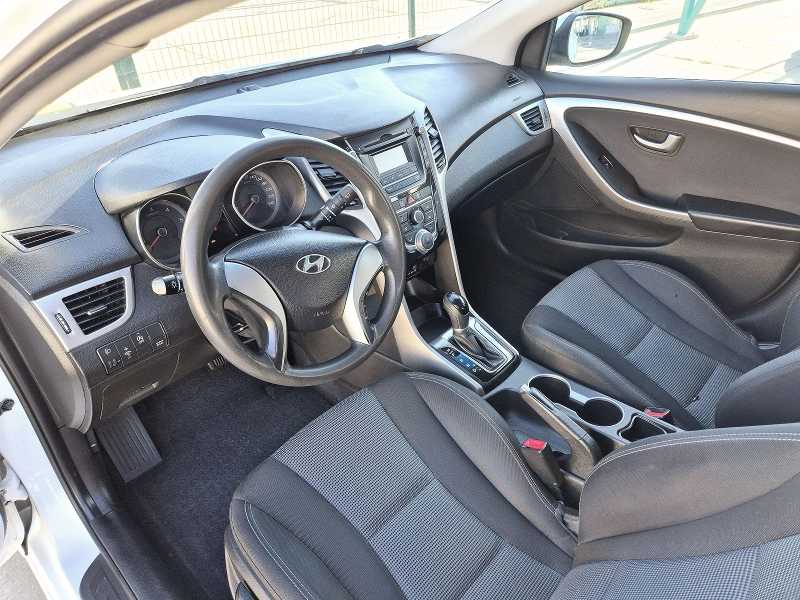 Hyundai I30, снимка 13 - Автомобили и джипове - 55168094