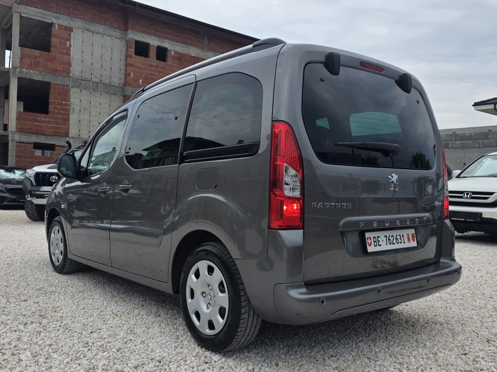 Peugeot Partner С-История 110кс Швейцария 5Местен Климатроник , снимка 4 - Автомобили и джипове - 55137185