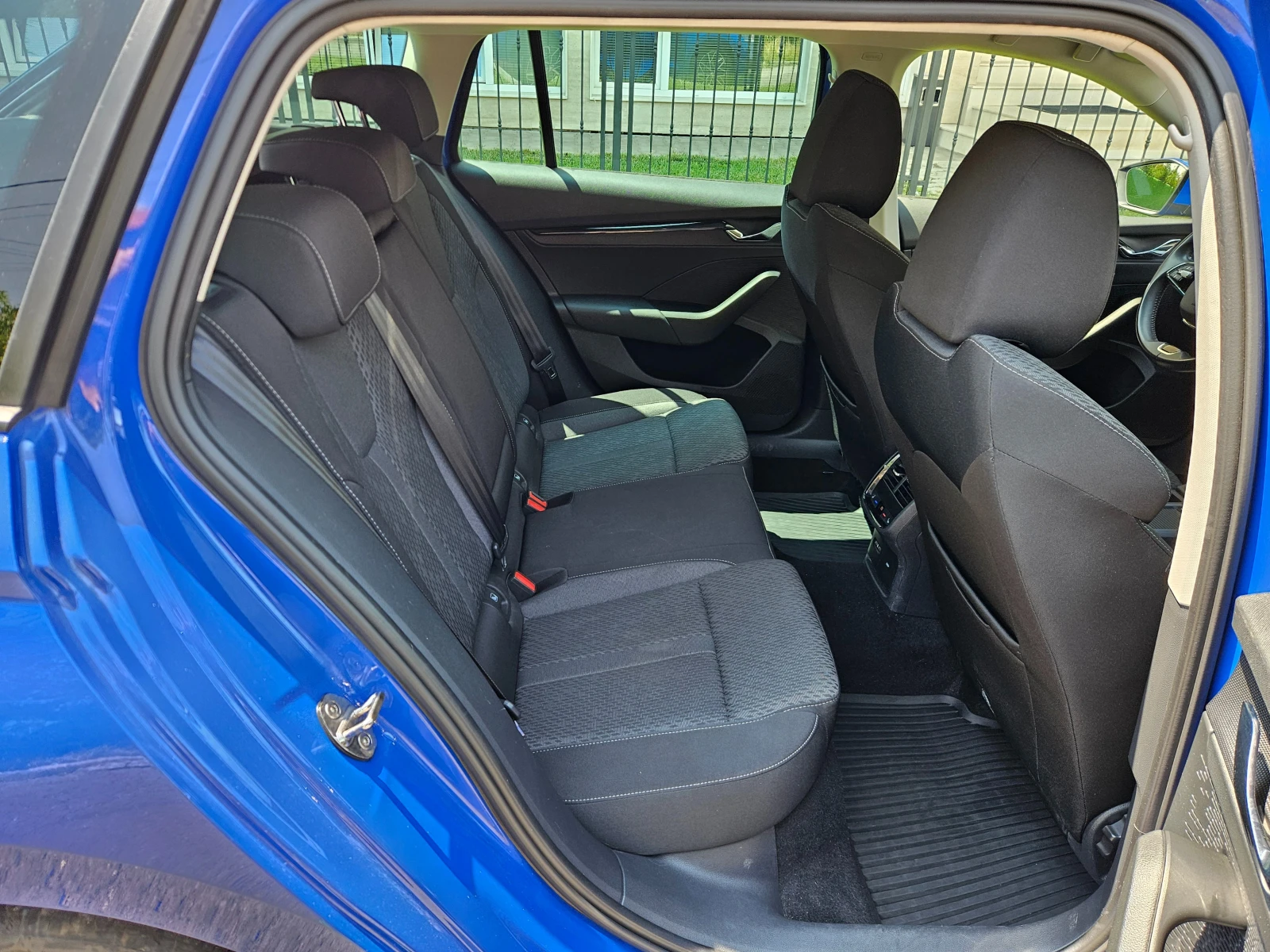 Skoda Octavia 2.0 TDI 7DSG Clever, снимка 8 - Автомобили и джипове - 55146578