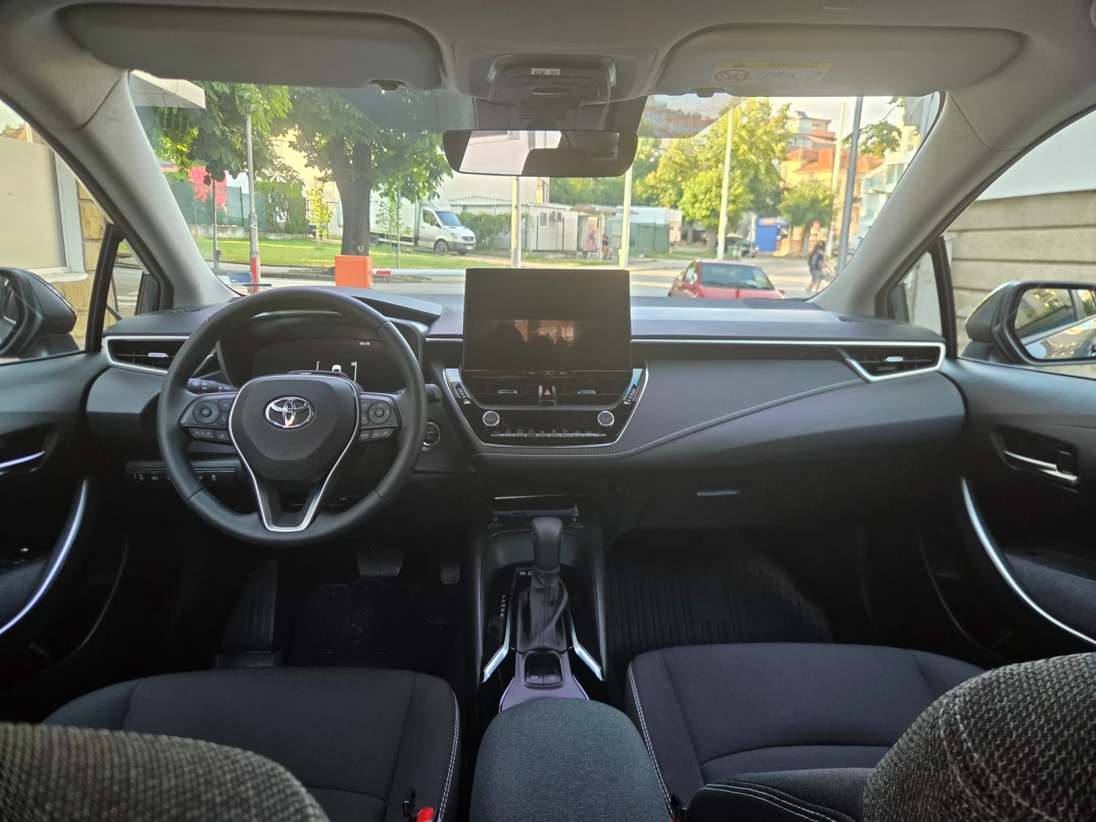 Toyota Corolla, снимка 11 - Автомобили и джипове - 55302810