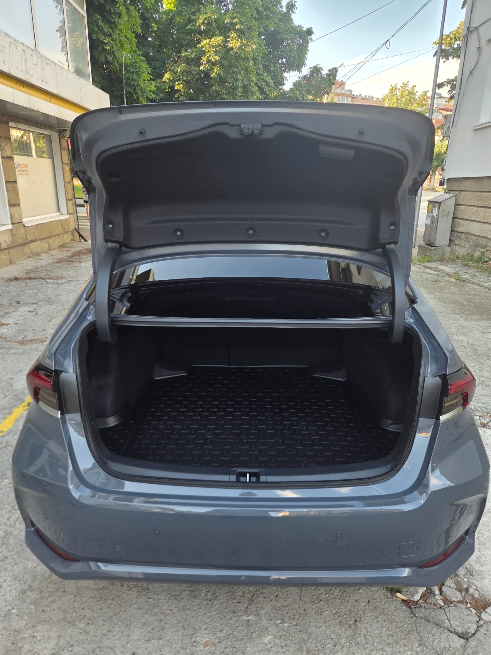 Toyota Corolla, снимка 8 - Автомобили и джипове - 55302810