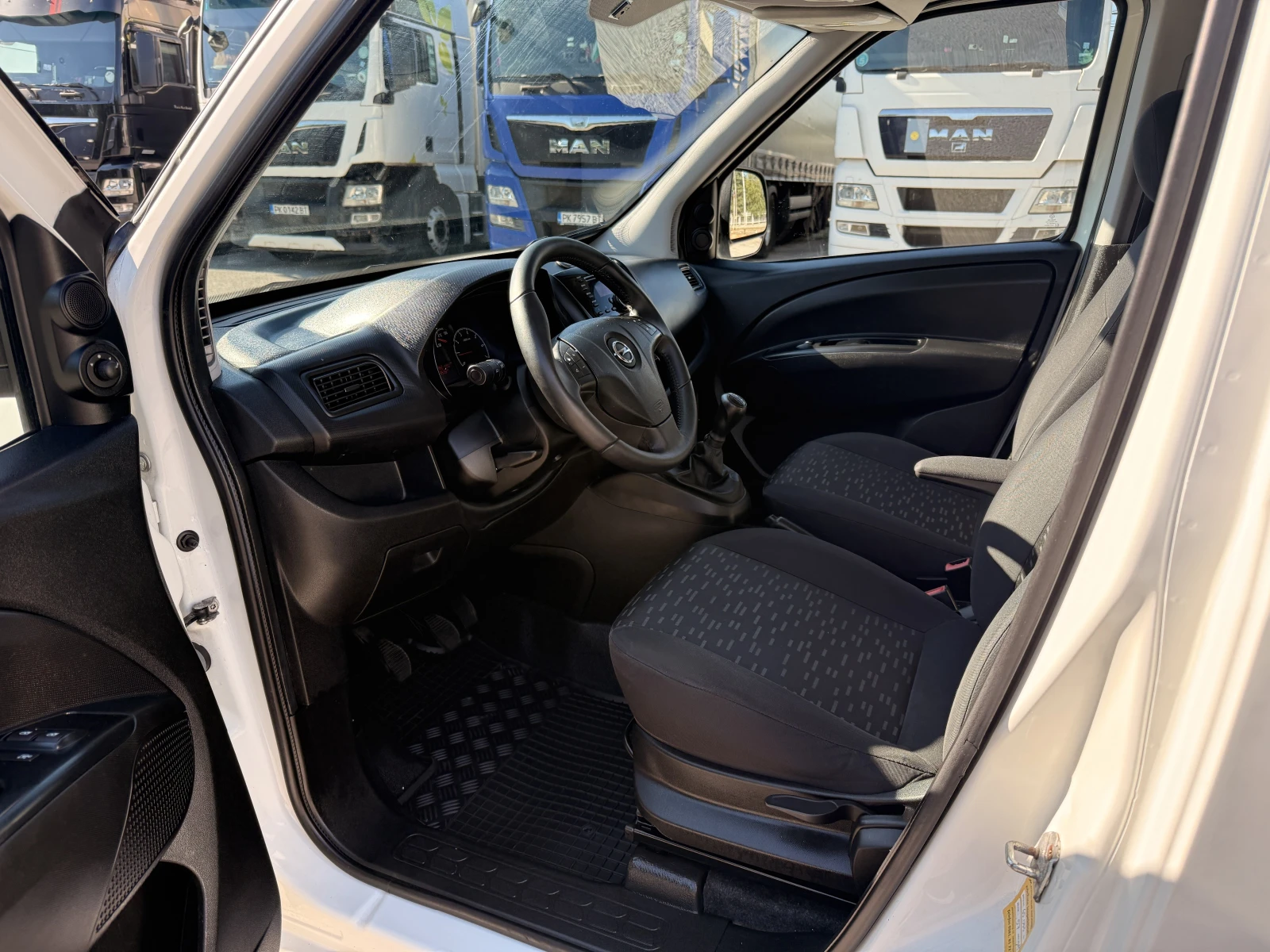 Opel Combo 1.3CDTI, КЛИМАТИК, TUV, GERMANY, снимка 9 - Автомобили и джипове - 55483403