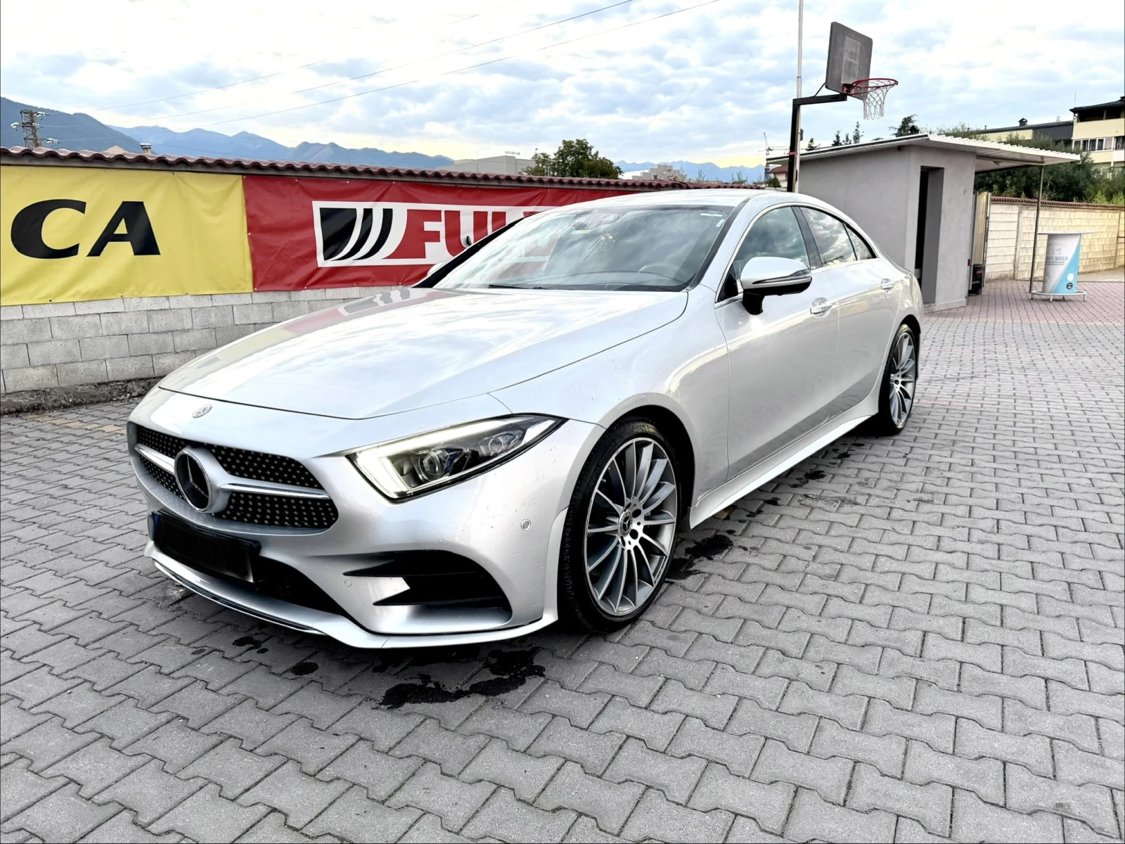 Mercedes-Benz CLS 300 Уникална кола, снимка 11 - Автомобили и джипове - 56136577