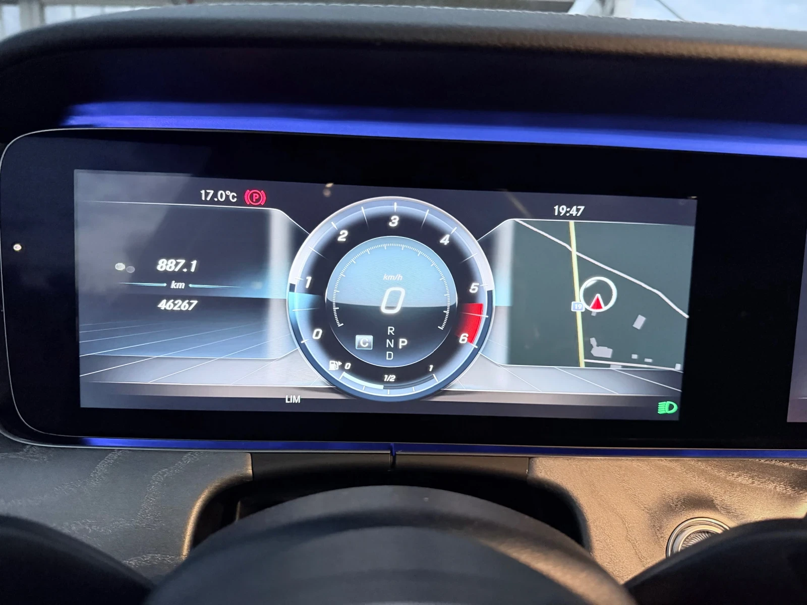 Mercedes-Benz CLS 300 Уникална кола, снимка 15 - Автомобили и джипове - 56136577