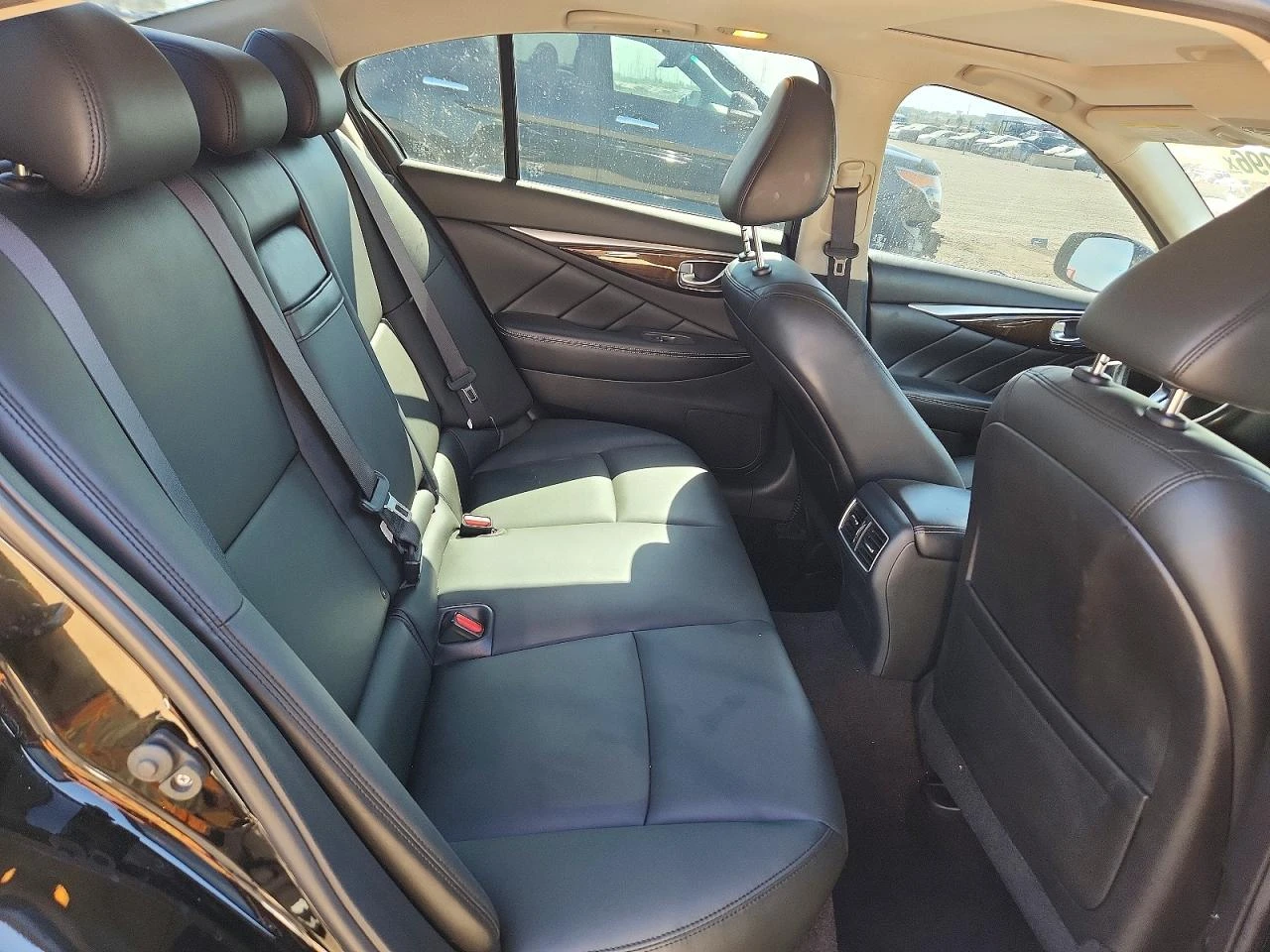 Infiniti Q50 3.0l 3.0T Luxe, снимка 10 - Автомобили и джипове - 56203168