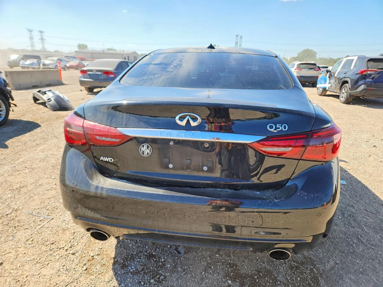 Infiniti Q50 3.0l 3.0T Luxe, снимка 6 - Автомобили и джипове - 56203168