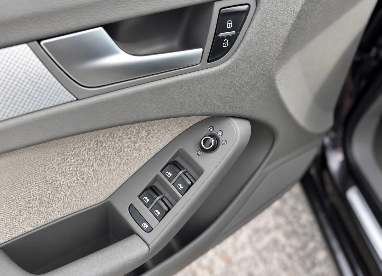 Audi A4 2.0 TDI Recaro* ЛИЗИНГ* БАРТЕР, снимка 16 - Автомобили и джипове - 56676256