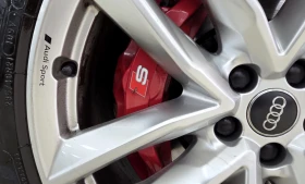 Audi SQ7, снимка 8