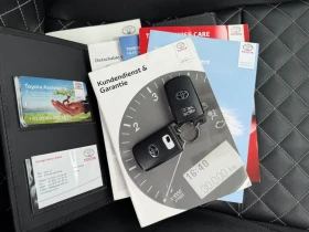 Toyota Rav4 2.0i * Ръчни скорости * Кожен салон * Навигация * , снимка 16
