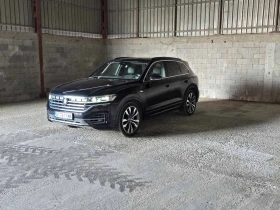 VW Touareg R-line