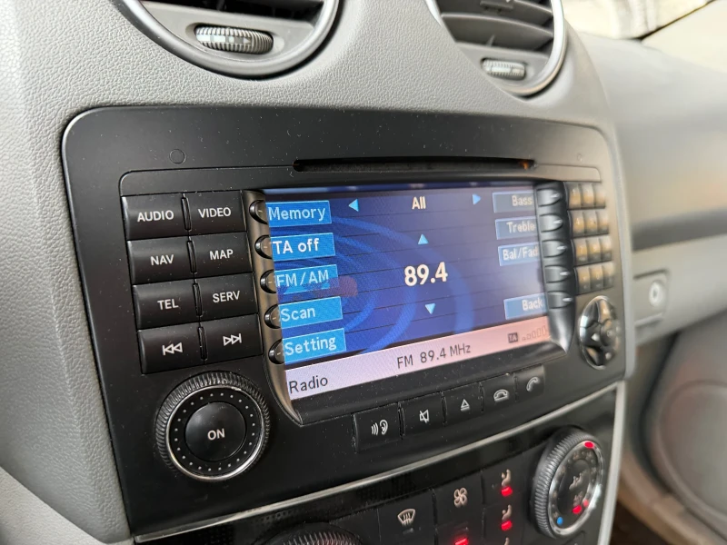 Mercedes-Benz ML 320 на* пружини* кожа* 3.0CDI* , снимка 12 - Автомобили и джипове - 52331214