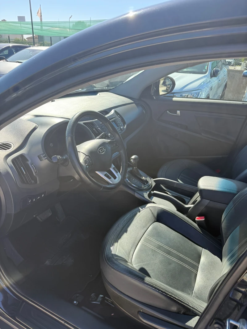Kia Sportage 2.0 Бензин, снимка 7 - Автомобили и джипове - 52842056
