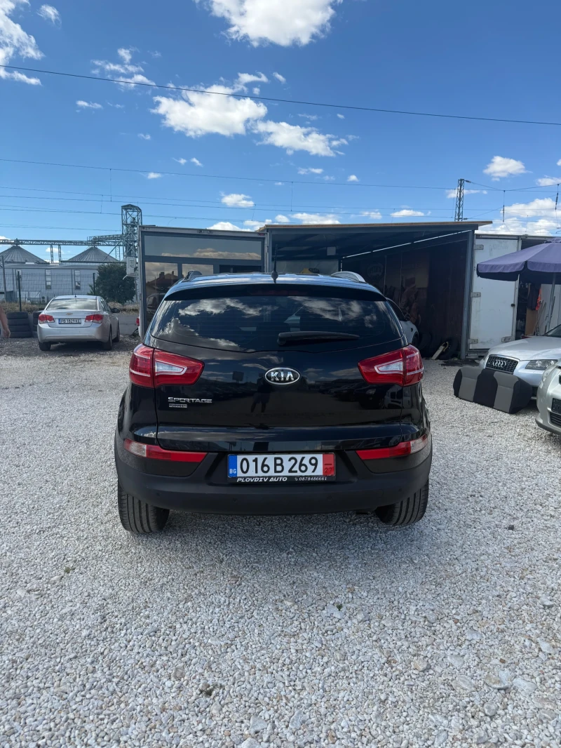 Kia Sportage 2.0 Бензин, снимка 3 - Автомобили и джипове - 52842056