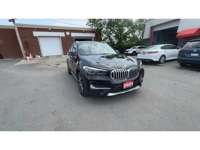 BMW X1 * PREMIUM AWD | HTD LEATHER | PANO ROOF | REAR CAM, снимка 3 - Автомобили и джипове - 52875891