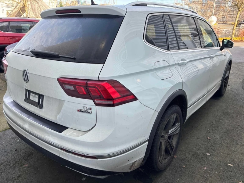 VW Tiguan * Highline * CARFAX * БЕЗ ПЪРВОНАЧАЛНА ВНОСКА, снимка 3 - Автомобили и джипове - 53169172