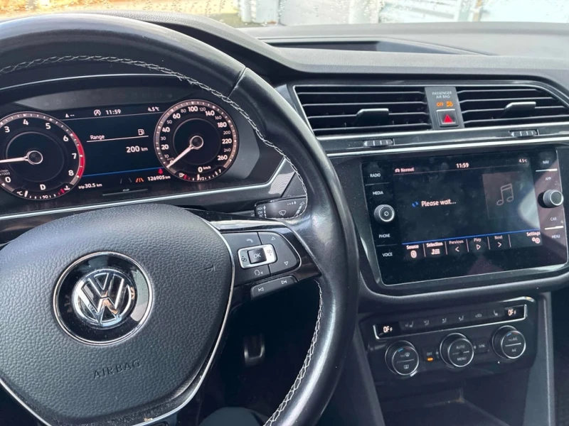 VW Tiguan * Highline * CARFAX * БЕЗ ПЪРВОНАЧАЛНА ВНОСКА, снимка 9 - Автомобили и джипове - 53169172