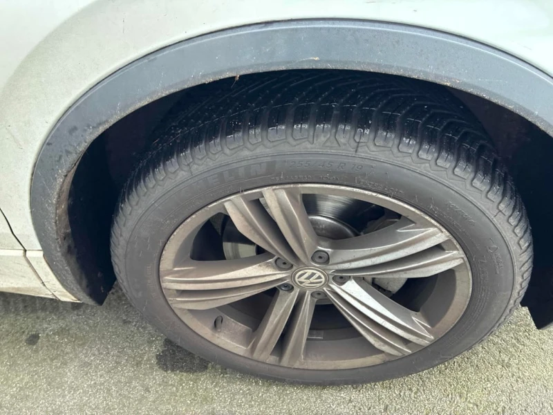 VW Tiguan * Highline * CARFAX * БЕЗ ПЪРВОНАЧАЛНА ВНОСКА, снимка 7 - Автомобили и джипове - 53169172